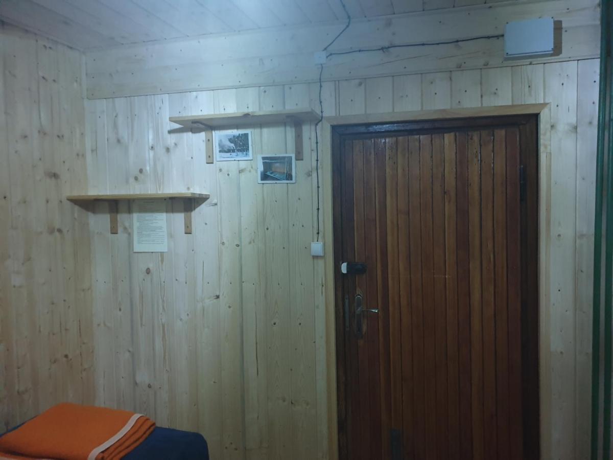 Bacowka Pttk Jaworzec Hostel Wetlina Kültér fotó