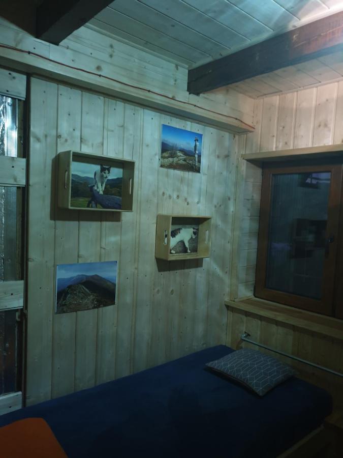 Bacowka Pttk Jaworzec Hostel Wetlina Kültér fotó
