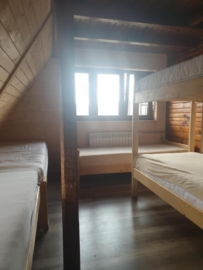 Bacowka Pttk Jaworzec Hostel Wetlina Kültér fotó