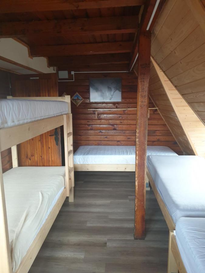 Bacowka Pttk Jaworzec Hostel Wetlina Kültér fotó